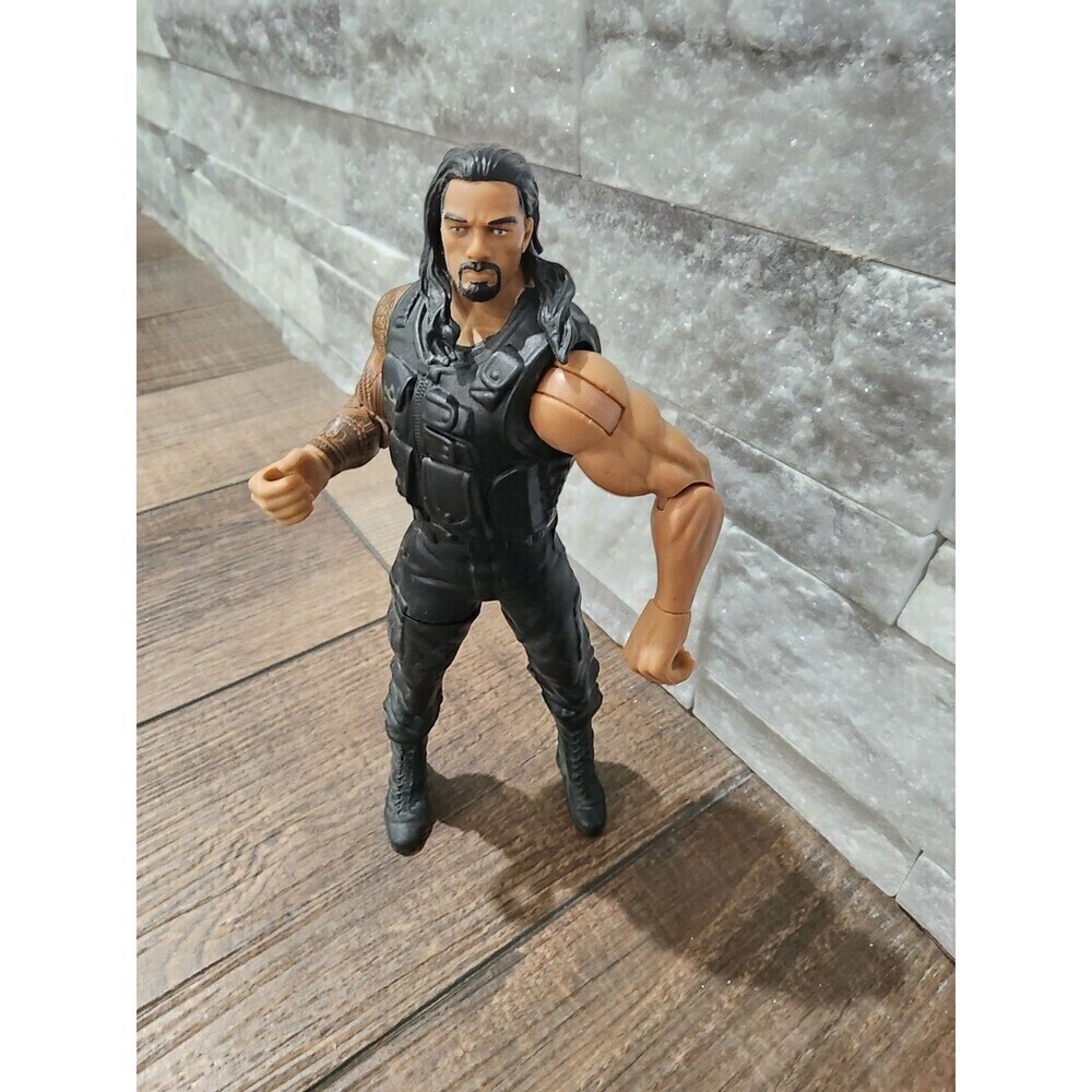Mattel TM 2013 WWE Wrestling 7 Inch Roman Reigns Action Figure W Punching Action